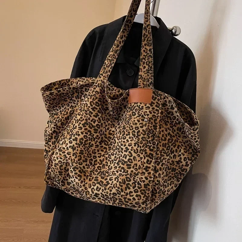 Oversized Leopard Prints Shoulder Bags for Women Deformable Canvas Large Capacity Shopping Totes 2024 Winter New Luxury Handbags_1