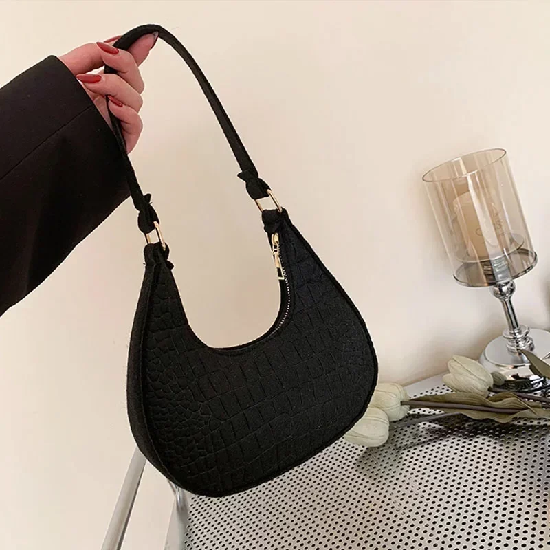 Women Bags Shoulder Retro Leisure Handbag Pure Felt Fashion Underarm Bag Crescent Saddle Bag for Ladies Advanced Armpit Bag 2024_12