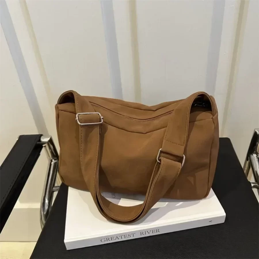 Fashion Winter Large-capacity New Women's Bags Are Versatile Striped Casual Simple and Generous and Straddle The Shoulder_9