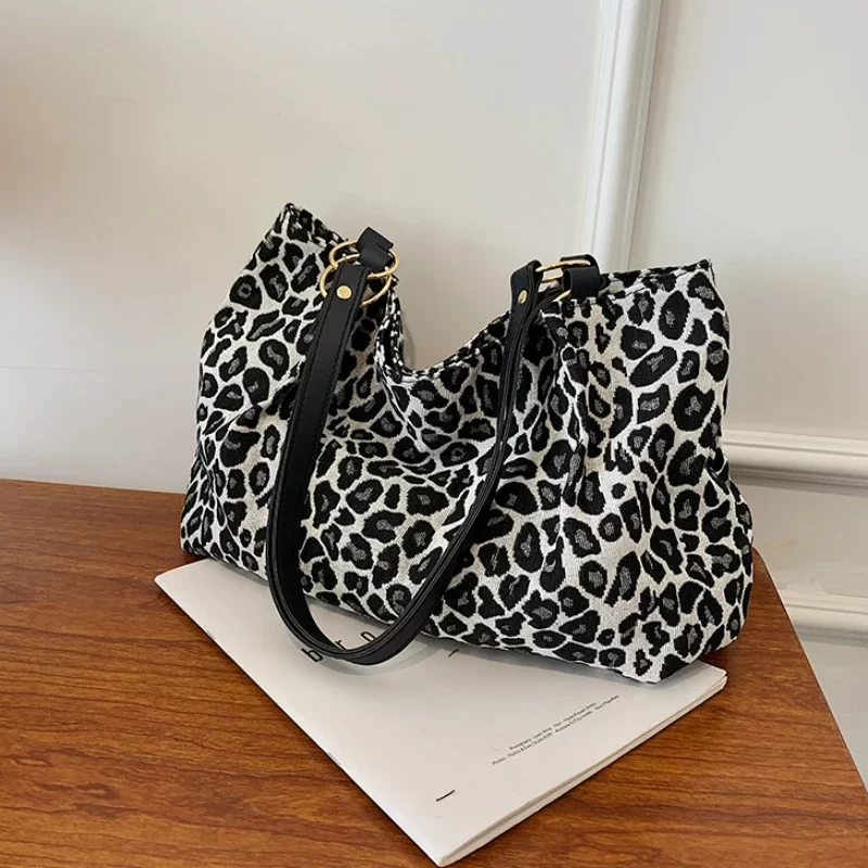 New Fashion Tote Bags Shopping and Travel  Canvas Bags New Women Popular Handbags Large Capacity Leopard Shoulder Bags Сумка_7