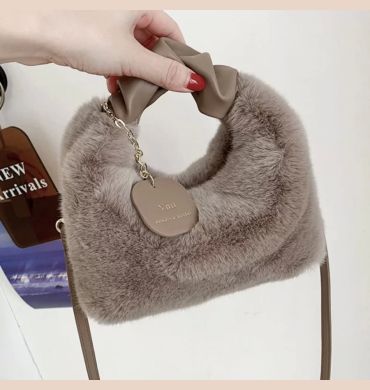 New Winter Plush Bag Long Fur Handbag Women's Crossbody Bag Fashion Trend Shoulder Bag Purses and Handbags