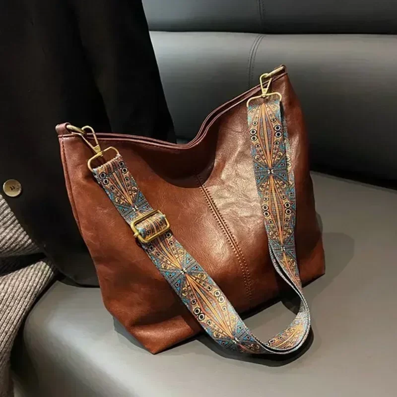 Vintage Solid Color PU Leather Women Fashion Shoulder Sling Bag High-Capacity Simple Wide Strap Bucket Crossbody Bag Commuting_8