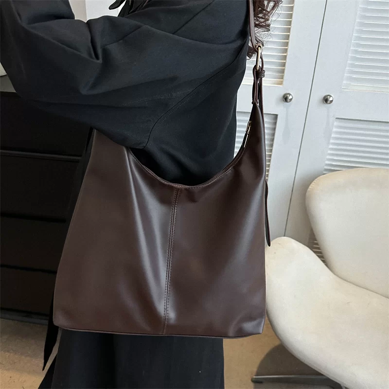 Trendy Casual Soft PU Women's Handbags Solid Color Large Capacity Female Shoulder Bag Retro Tote Bag For Commute Shopping_5