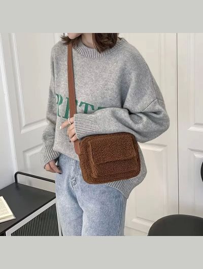 New Plush Fabric Women's Shoulder Crossbody Bag Small Fashion Lambs Wool Fluffy Fur Winter Female Bag Designer Handbags