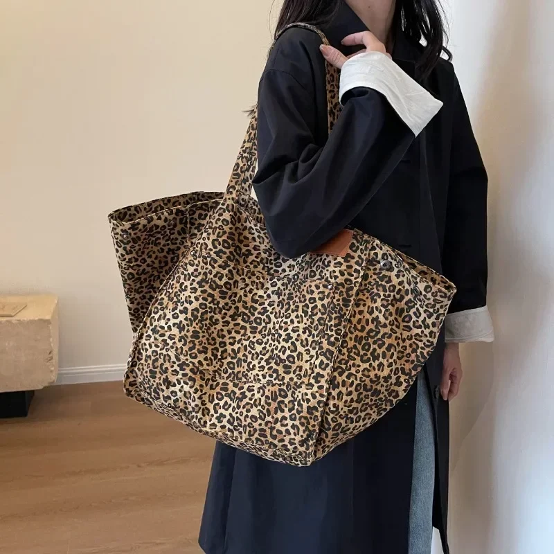 Oversized Leopard Prints Shoulder Bags for Women Deformable Canvas Large Capacity Shopping Totes 2024 Winter New Luxury Handbags_3