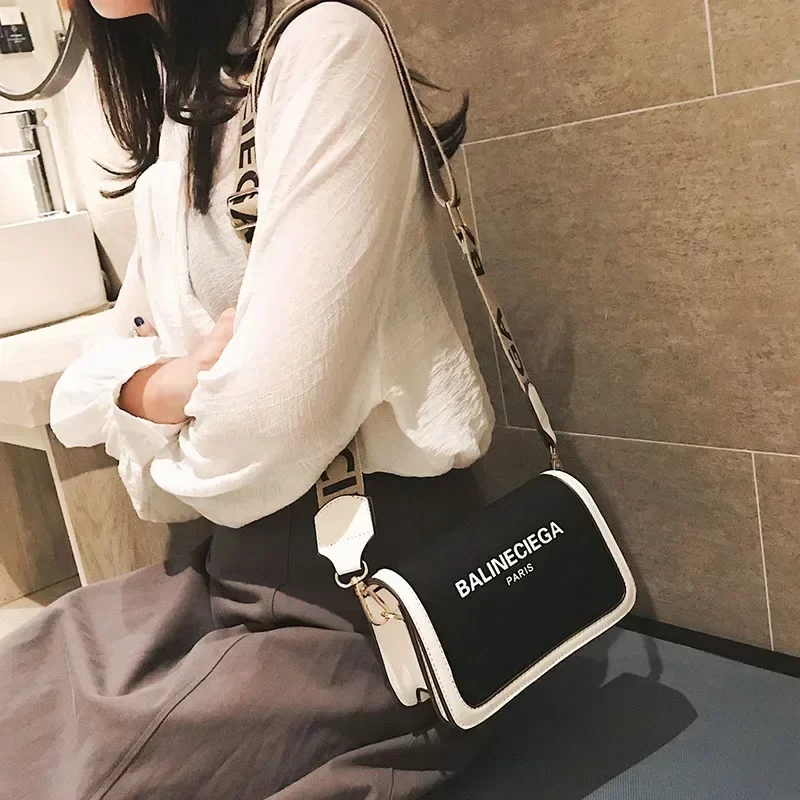 2024 New Camera Bag Luxury Designer Handbag Women's Bag  European and American Retro Color Contrast Small Square Bag Trendy_5