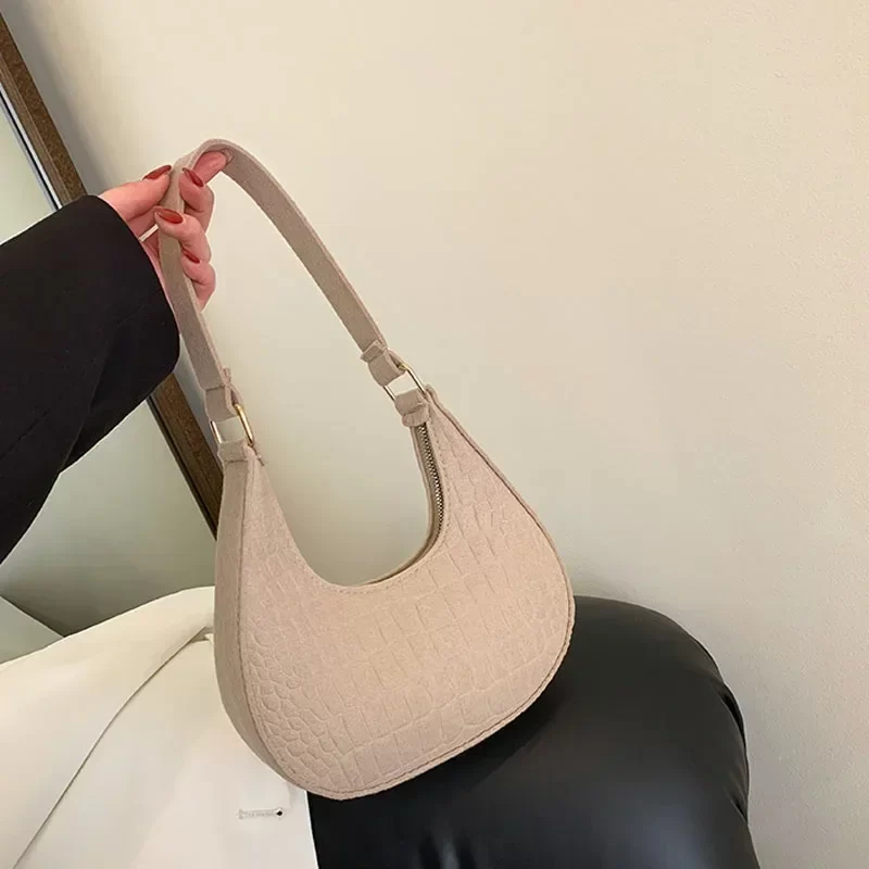 Women Bags Shoulder Retro Leisure Handbag Pure Felt Fashion Underarm Bag Crescent Saddle Bag for Ladies Advanced Armpit Bag 2024_8