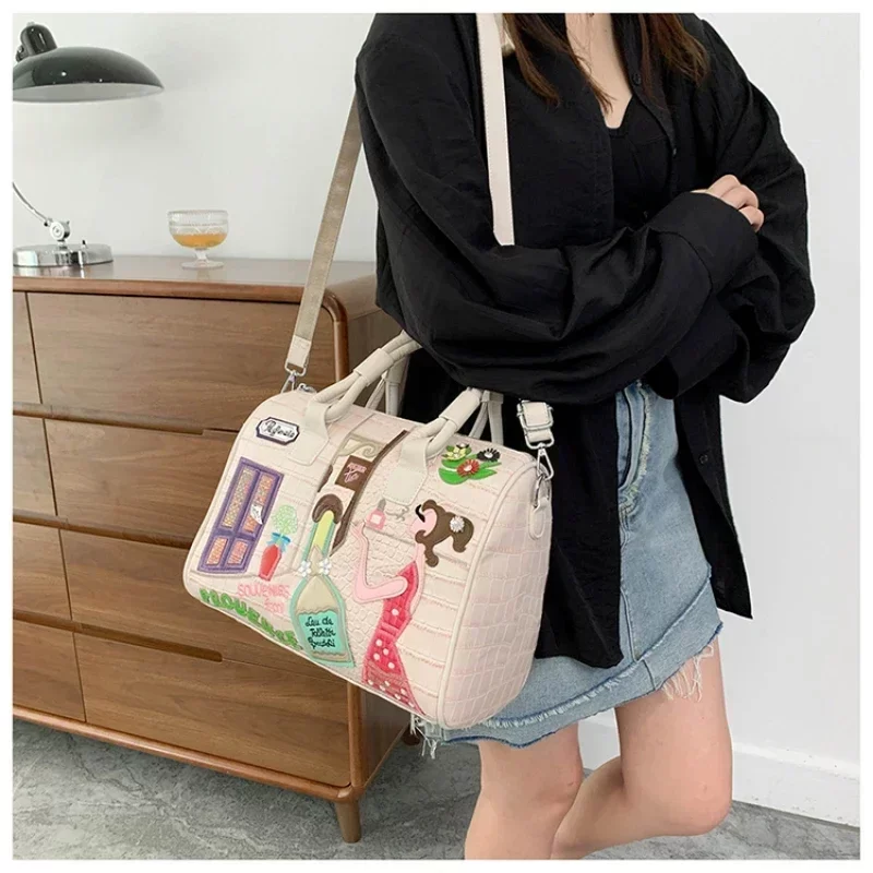 European and American embroidered three-dimensional women's bag new large capacity shoulder  Boston bag trendy crossbody bag_3