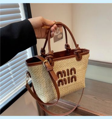 2024 Summer Beach Bag Designer Luxury Tote Shoulder Bags For Women Crossbody Messenger Square Hand Straw Bag Purse Free Shiping