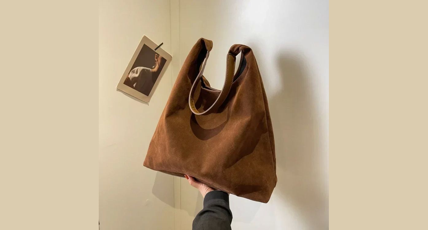 Vintage Women's Bag Large Capacity Suede Shoulder Bag Solid Color Simple Casual Commuter Bag