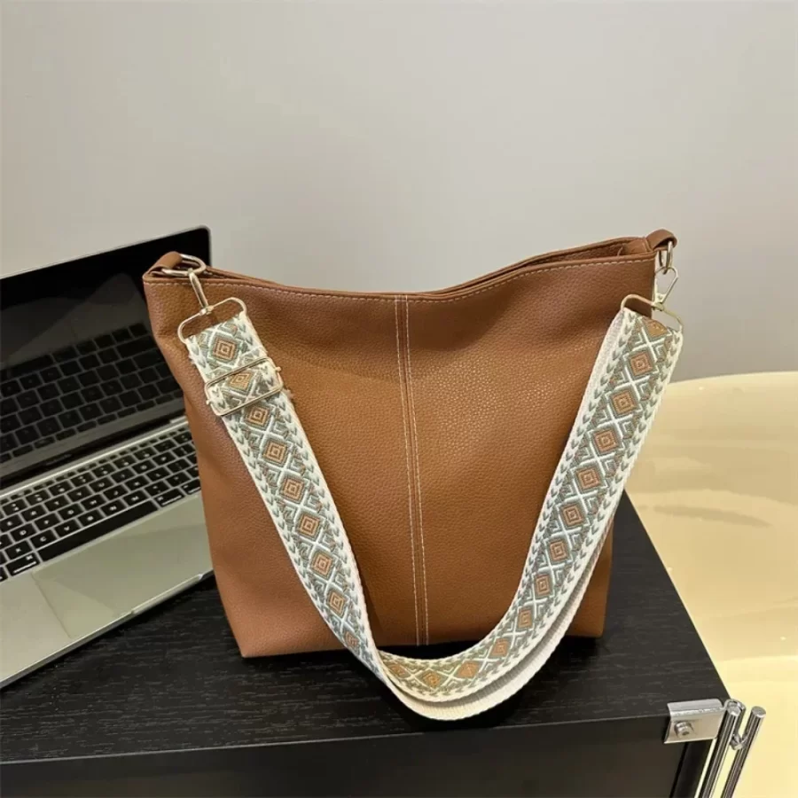 Vintage Fashion Korean Large Capacity Versatile Tote New Woman's Bag Solid Premium Texture Wide Straps Crossbody Shoulder_6