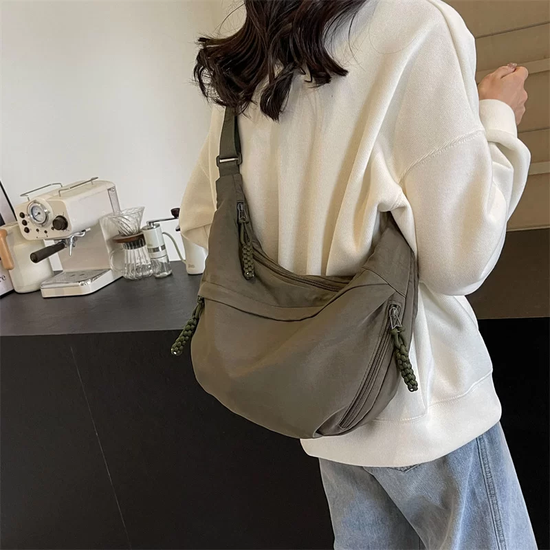 Nylon Fabric Shoulder Bag New High Capacity Women's Crossbody Messenger Bag Leisure Versatile Shoulder Hobos Bag_1