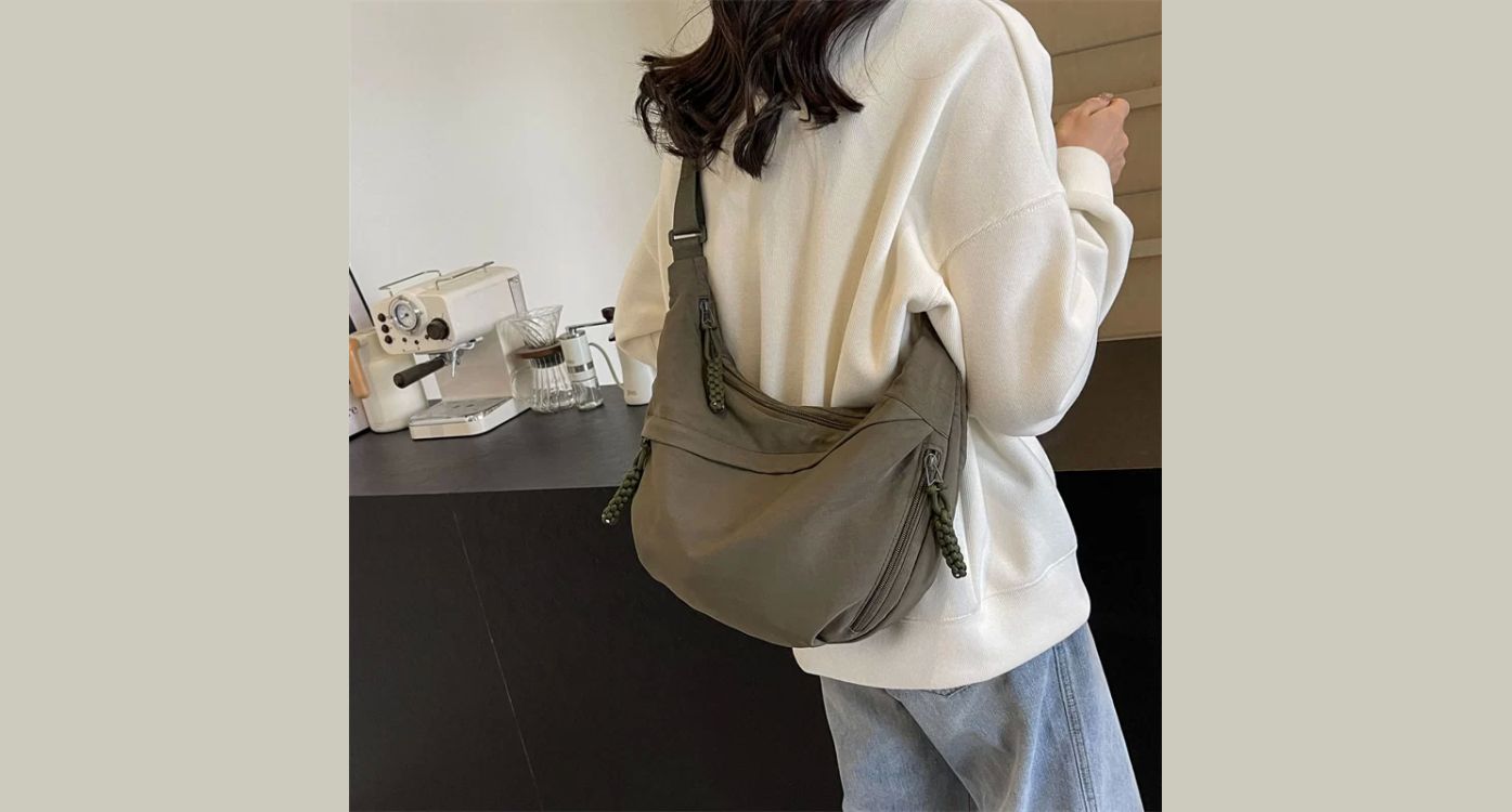 Nylon Fabric Shoulder Bag New High Capacity Women's Crossbody Messenger Bag Leisure Versatile Shoulder Hobos Bag