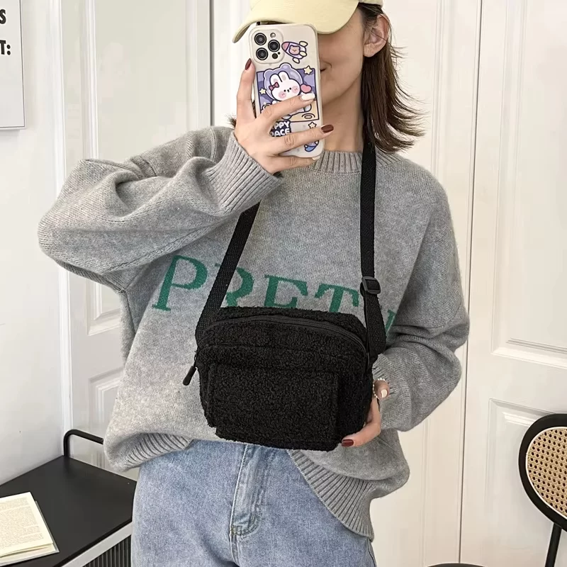 New Plush Fabric Women's Shoulder Crossbody Bag Small Fashion Lambs Wool Fluffy Fur Winter Female Bag Designer Handbags_3