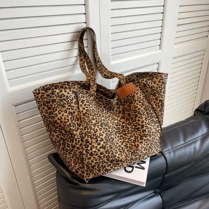 Oversized Leopard Prints Shoulder Bags for Women Deformable Canvas Large Capacity Shopping Totes 2024 Winter New Luxury Handbags_2