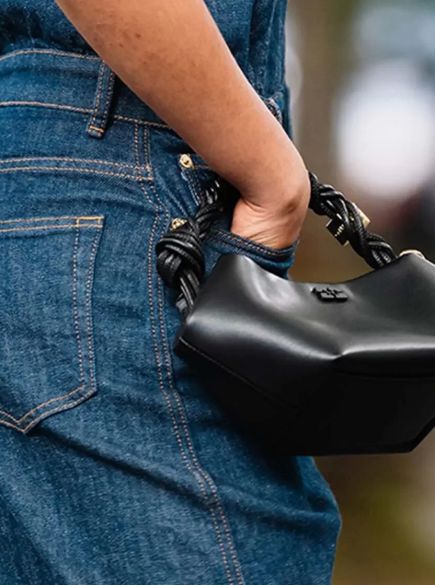 Stylish Handbags with a Lot of Storage: Perfect for Modern Women on the Go